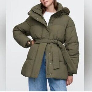 NWT GAP Big Puff Jacket in Forbidden Forest Green